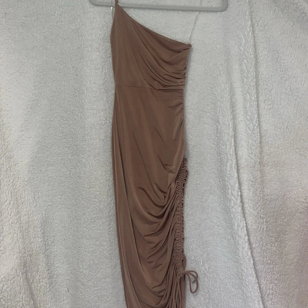Dress - Picture 4 of 5